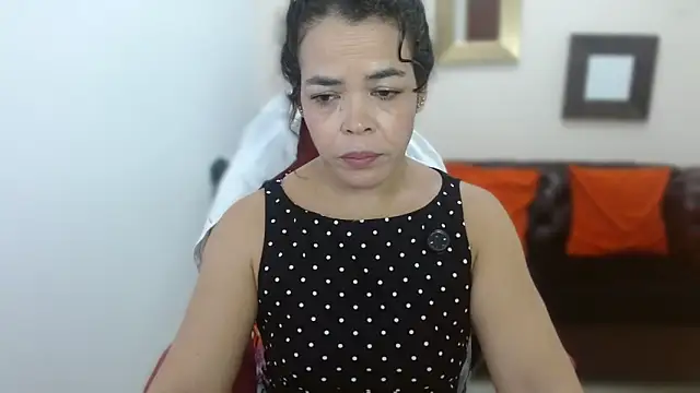 Abril Beltran  online show from 09.22.25