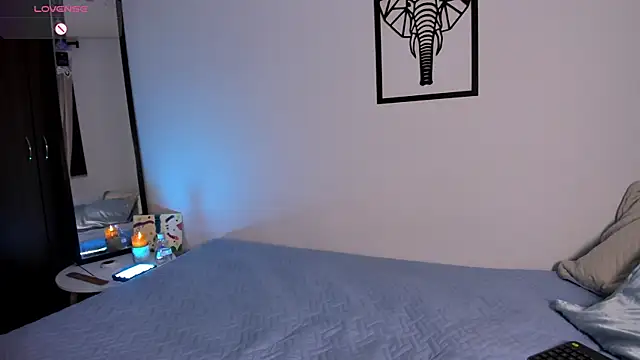 emilybae  online show from 10.13.25