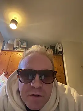 C Huntsman online show from 02.04.25