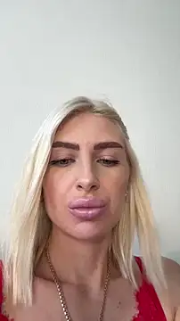 Mia Roxie online show from 03.16.26