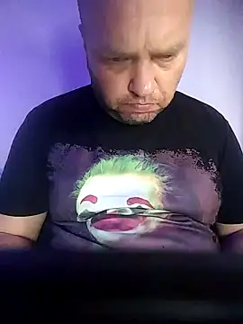 Snapshot of Bury0117 chatting on 11.02.25 Bury0117 online show from 11.02.25