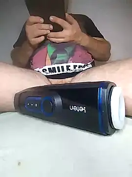 Snapshot of Bury0117 chatting on 11.24.25 Bury0117 online show from 11.24.25