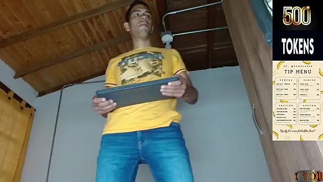 JohanyLatino online show from 04.13.26