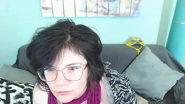 EverlyRays online show from 02.10.25