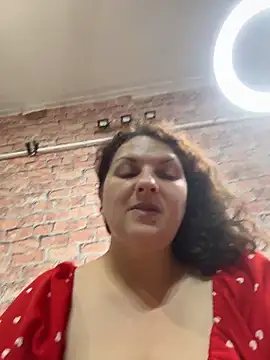 Snapshot of Taisia_W chatting on 06.08.26 Taisia W online show from 06.08.26