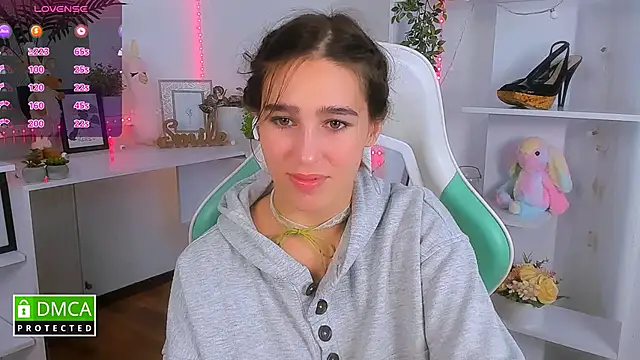  Eliizabeth  online show from 10.13.25