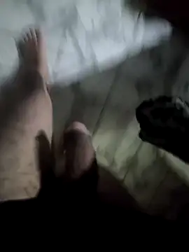 Snapshot of KingZilla2023 chatting on 12.14.25 KingZilla2023 online show from 12.14.25