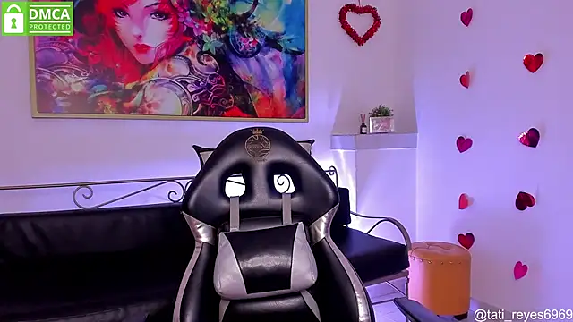 Snapshot of tati_reyess chatting on 02.22.25 tati reyess online show from 02.22.25