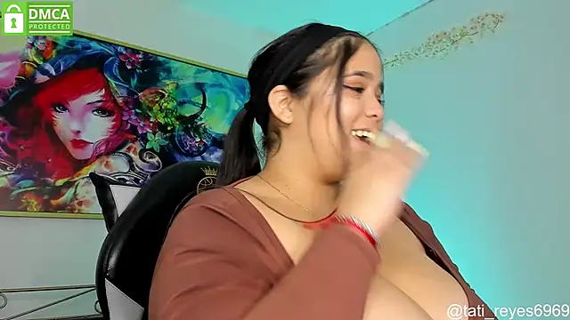 Snapshot of tati_reyess chatting on 03.20.25 tati reyess online show from 03.20.25