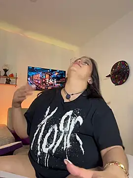 tati reyess online show from 10.26.25