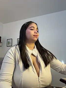 tati reyess online show from 05.01.26