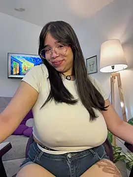 tati reyess online show from 05.20.26
