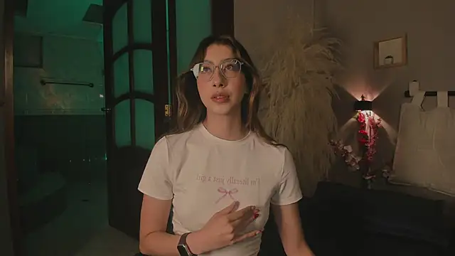 Snapshot of lua_ferch__ chatting on 01.08.25 lua ferch online show from 01.08.25