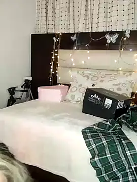 Snapshot of Natalia_Suarez chatting on 01.09.25 Natalia Suarez online show from 01.09.25