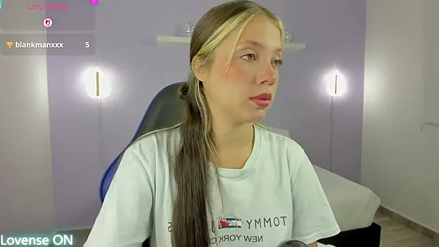 Snapshot of nataly_rodri chatting on 06.28.26 nataly rodri online show from 06.28.26