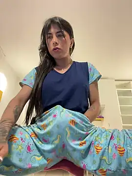 Snapshot of missdirtyhot_ chatting on 02.19.25 missdirtyhot online show from 02.19.25