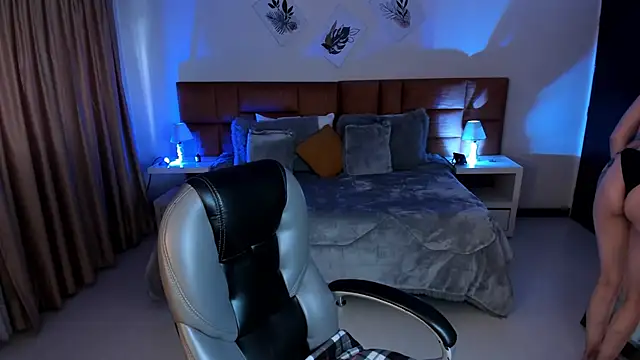 Kristen Garner online show from 11.06.25