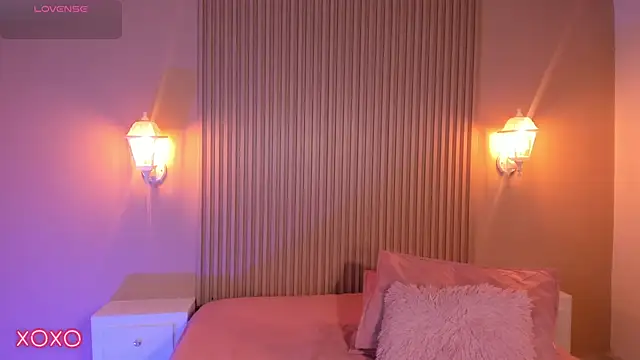 EmilyEvans7 online show from 03.15.25