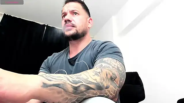 musclemonster31 online show from 11.30.25