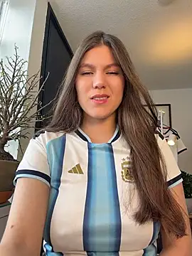 AmelieLaurent  online show from 06.22.26