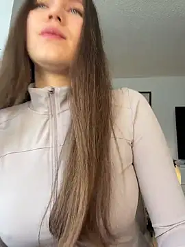 AmelieLaurent  online show from 08.05.26