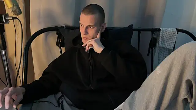 ETHAN MOORE online show from 04.25.26