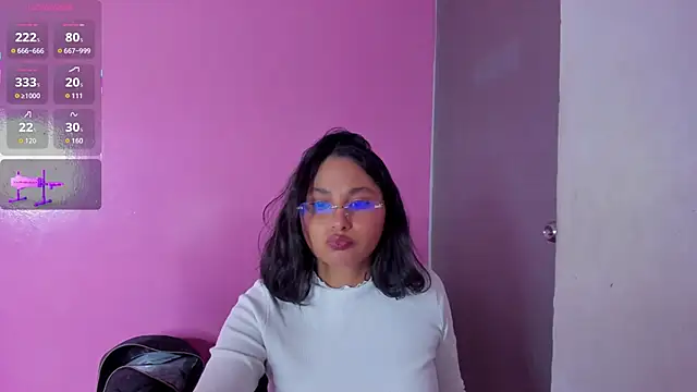 Snapshot of Cuteprincess21 chatting on 09.19.25 Cuteprincess21 online show from 09.19.25