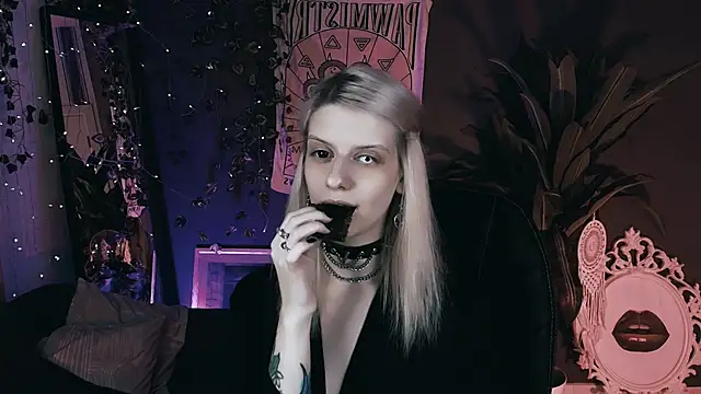 Noah ElmerX online show from 11.23.25