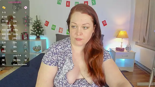 Snapshot of CutieGinger chatting on 12.28.24 CutieGinger online show from 12.28.24