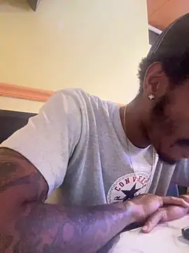 ITSONLYKENNY online show from 02.14.25