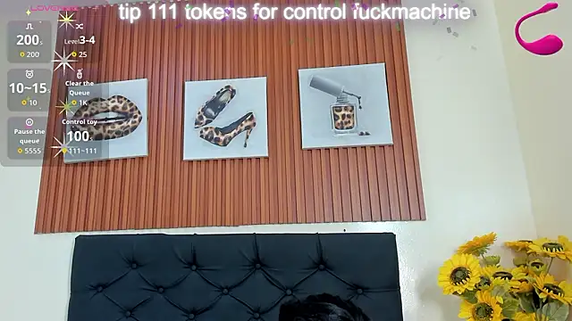 Snapshot of Cristale69 chatting on 02.11.26 Cristale69 online show from 02.11.26