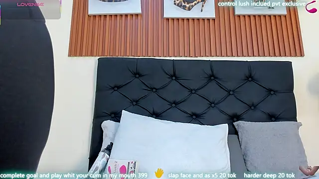 Snapshot of Cristale69 chatting on 02.14.26 Cristale69 online show from 02.14.26