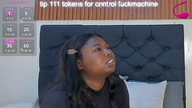 Snapshot of Cristale69 chatting on 03.03.26 Cristale69 online show from 03.03.26