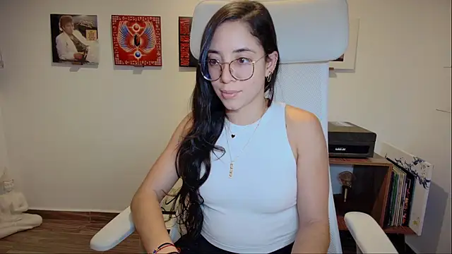 adriana  sosa  online show from 12.03.25