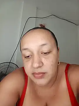 Snapshot of Miss-boobs chatting on 12.21.24 Miss-boobs online show from 12.21.24