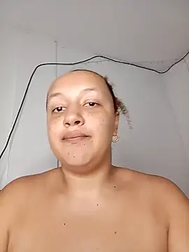 Snapshot of Miss-boobs chatting on 12.22.24 Miss-boobs online show from 12.22.24