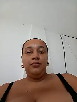 Snapshot of Miss-boobs chatting on 02.20.25 Miss-boobs online show from 02.20.25