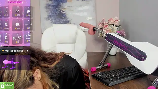 Snapshot of chubby_vanniie_ chatting on 12.18.24 chubby vanniie online show from 12.18.24