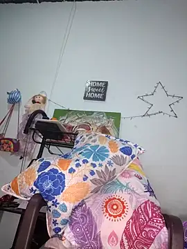 Snapshot of Bellota_22_Fuckme chatting on 02.25.26 Bellota 22 Fuckme online show from 02.25.26