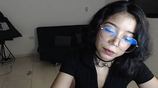 Putaku San online show from 11.19.25