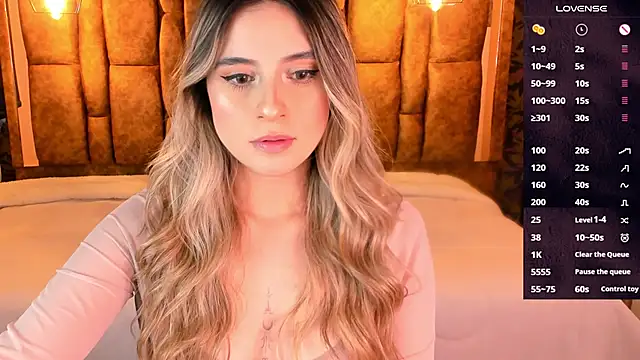 KiaraCarter online show from 10.13.25