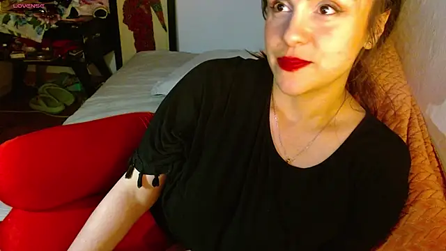 Snapshot of collette_beaufoy_ chatting on 10.02.25 collette beaufoy online show from 10.02.25