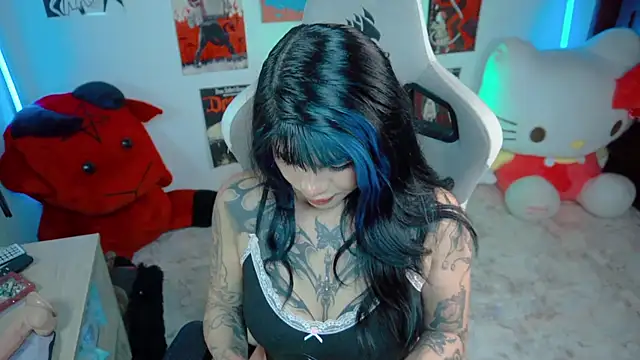 Snapshot of Deadly_Doll chatting on 06.29.26 Deadly Doll online show from 06.29.26