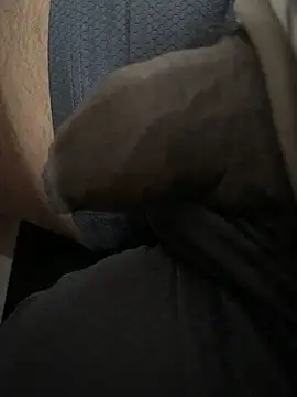 Snapshot of capjacksparrow3 chatting on 11.14.25 capjacksparrow3 online show from 11.14.25