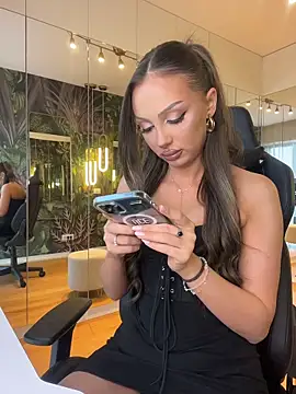 MileySin1111 online show from 02.10.26