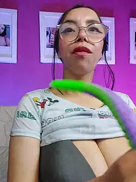 Snapshot of valentina_swallow chatting on 03.14.26 valentina swallow online show from 03.14.26