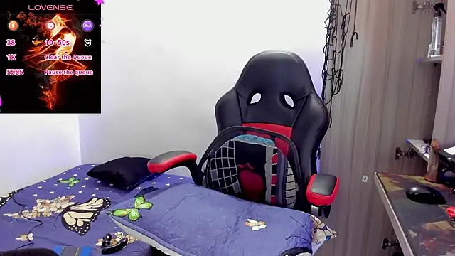 Aron Baylor online show from 10.19.25