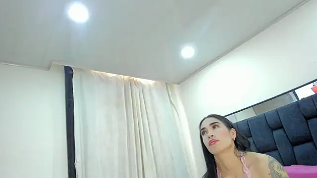 AntonelaNeri online show from 02.10.25