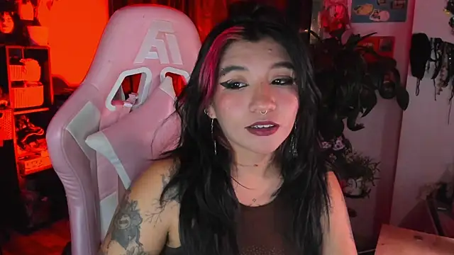 annie walker6 online show from 04.18.26