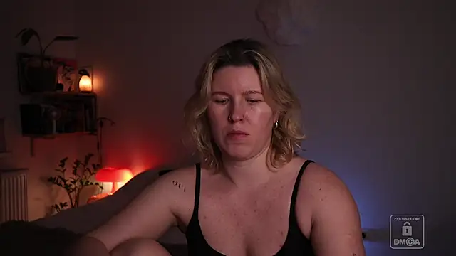 moonamii online show from 02.24.26